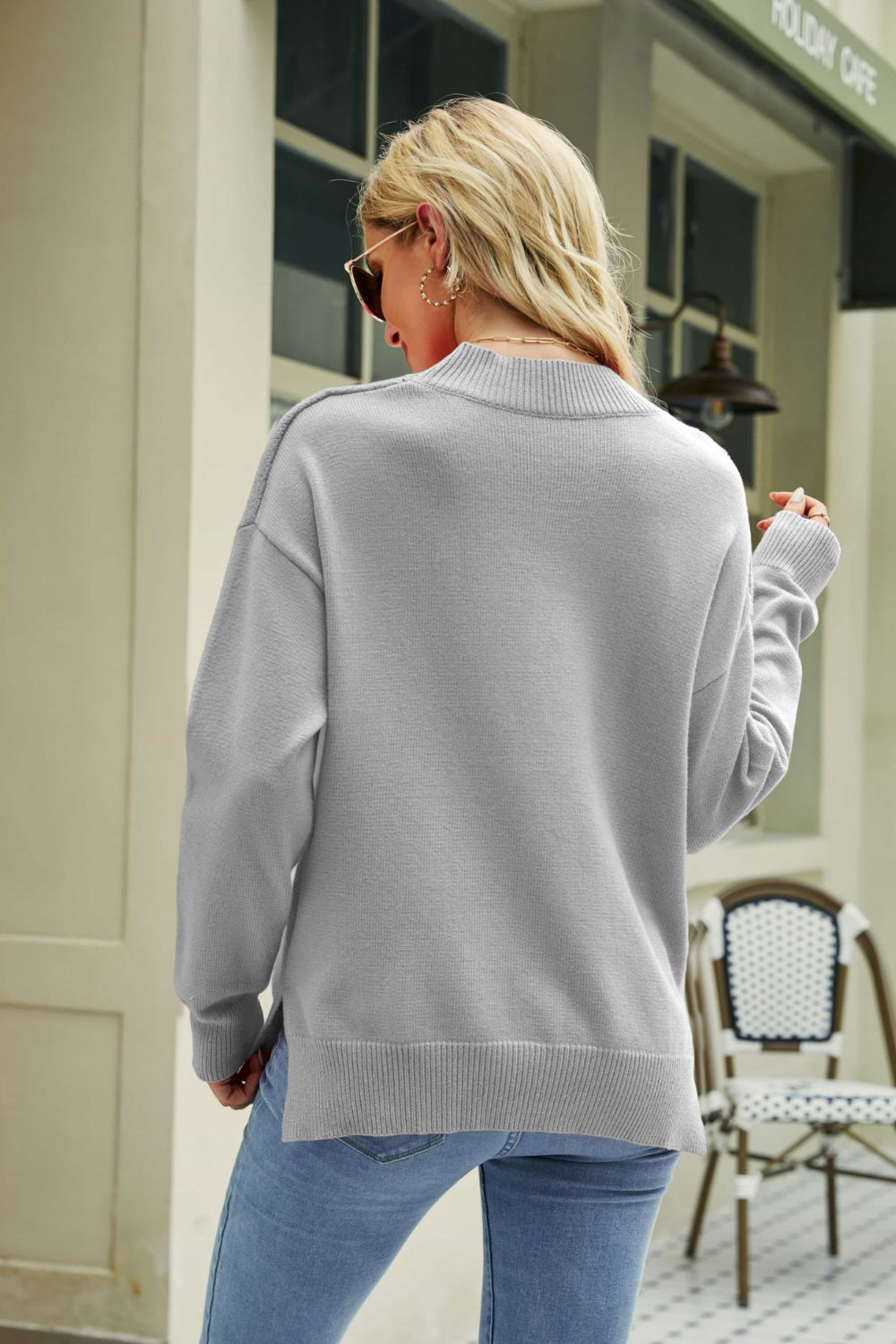 Red lips Round Neck Slit Sweater