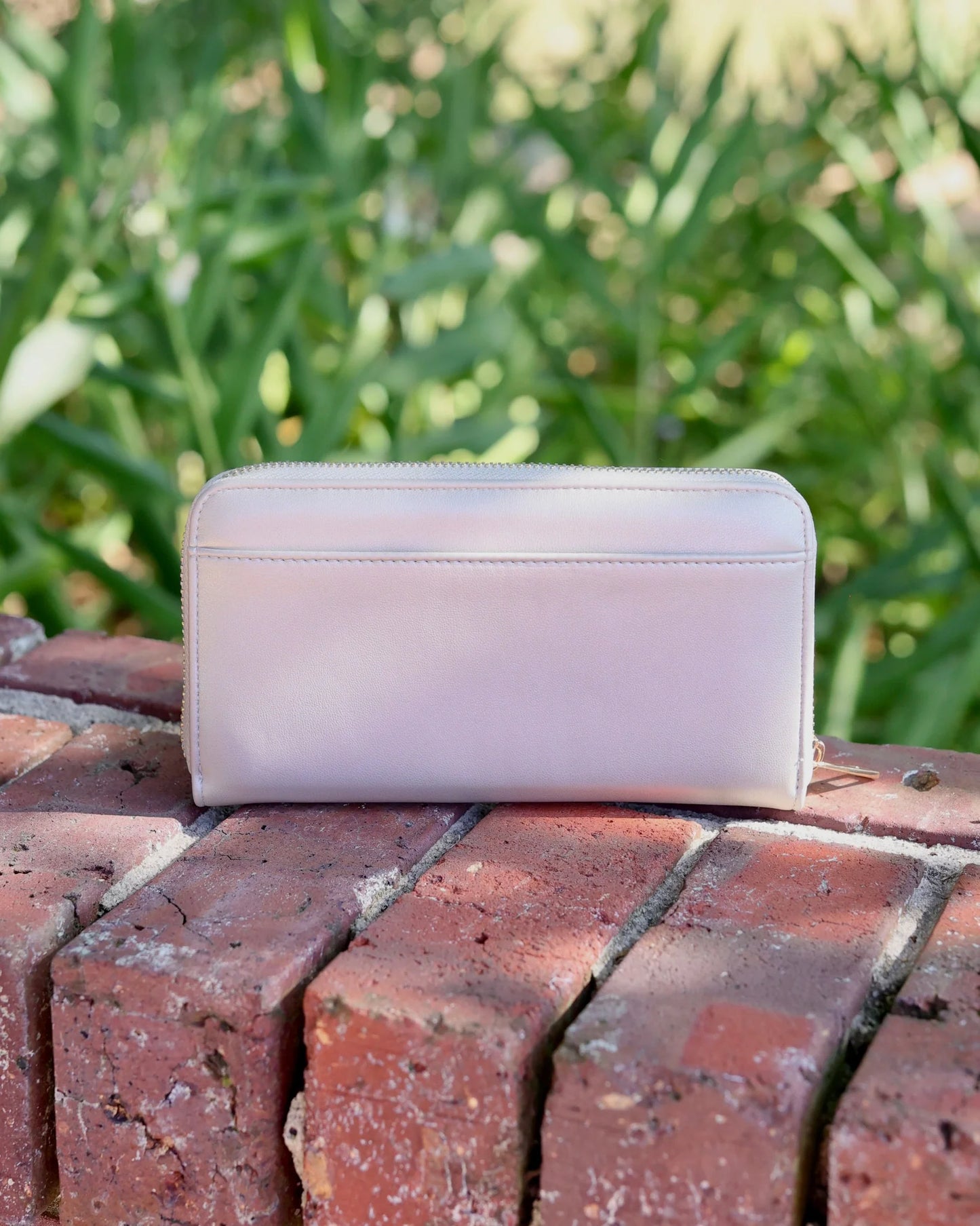 Pearl Classic Wallet - Women's Vegan Leather Bifold Purse