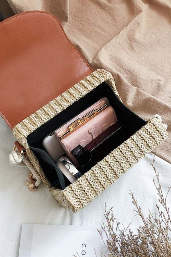 Shoulder and crossbody rattan mini bag